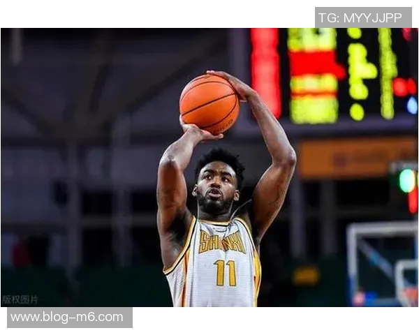 张佳玮分析火箭队阵容调整谢泼德加盟助力球队实现合理胜利